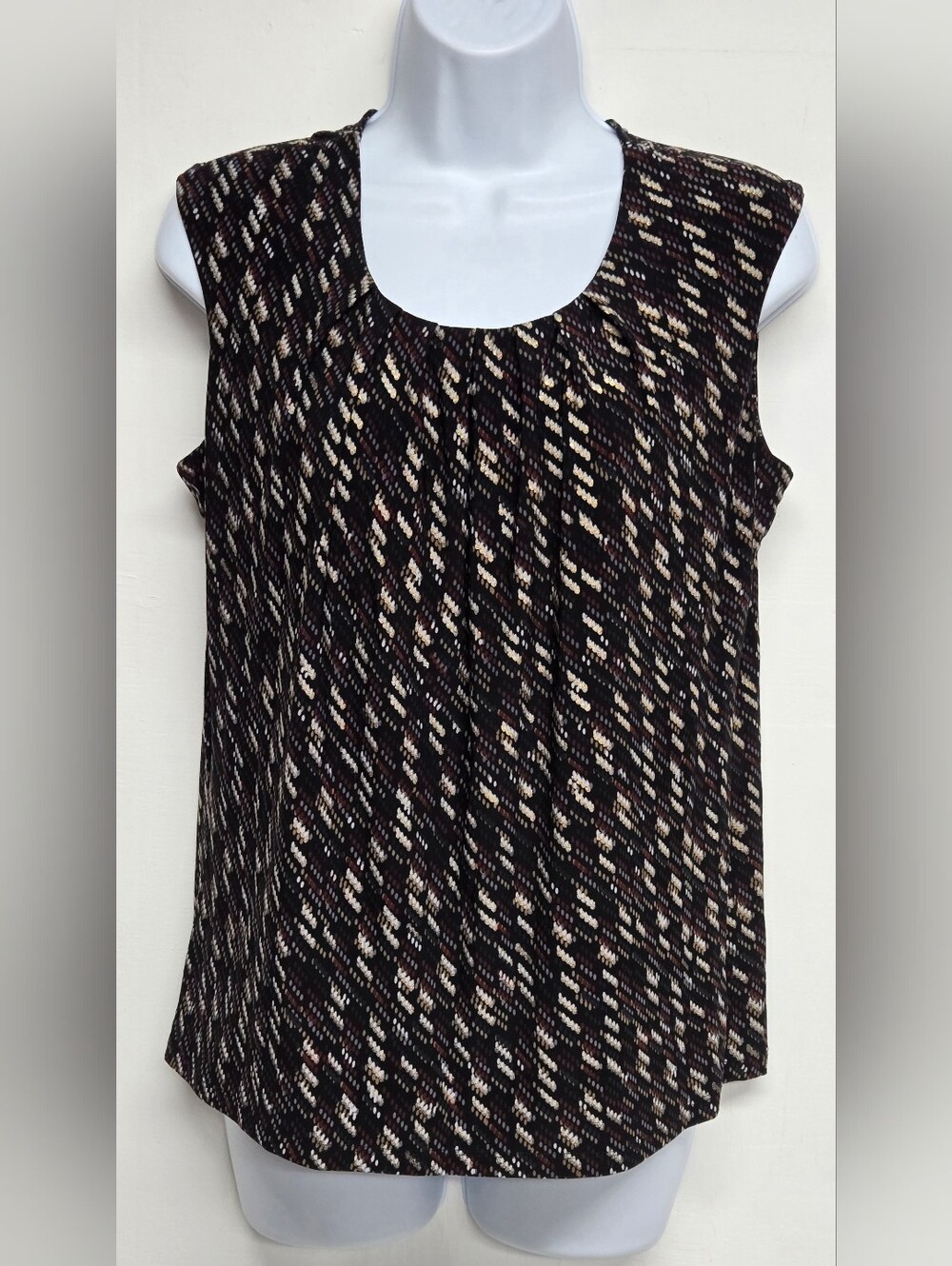 Kasper S Slinky Stretch Knit Top Sleeveless Pleated Scoop Neck Polka Dot Stripe